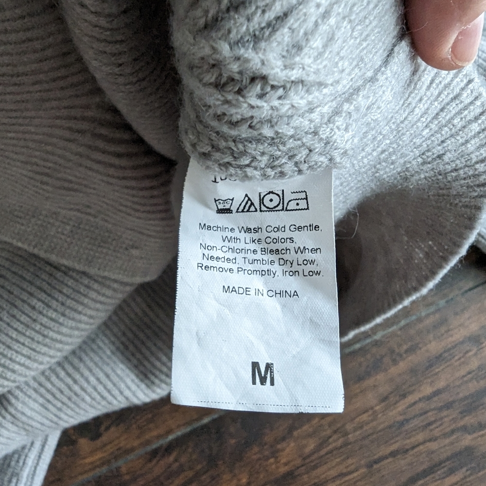 Cropped Button Sweater - Picture 6 of 6